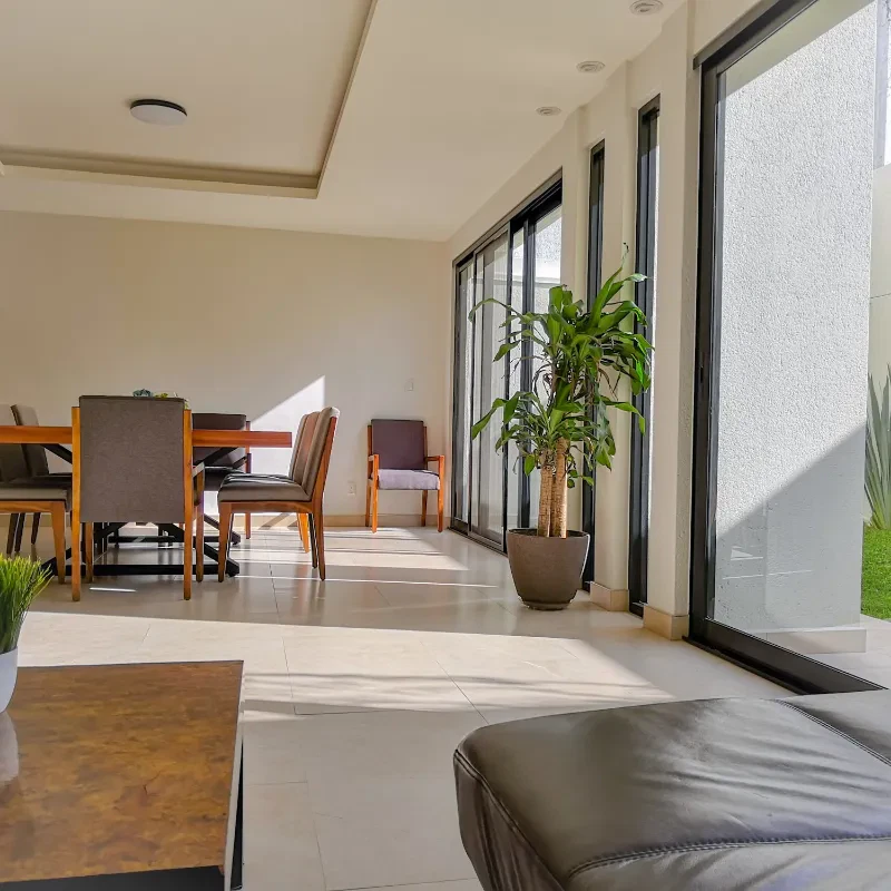 Desarrollador Inmobiliario 7 Casa Terminada sala y comedor by Backer Developments –Backer.mx Constructor – construimos tu casa – arquitecto – ingenieros