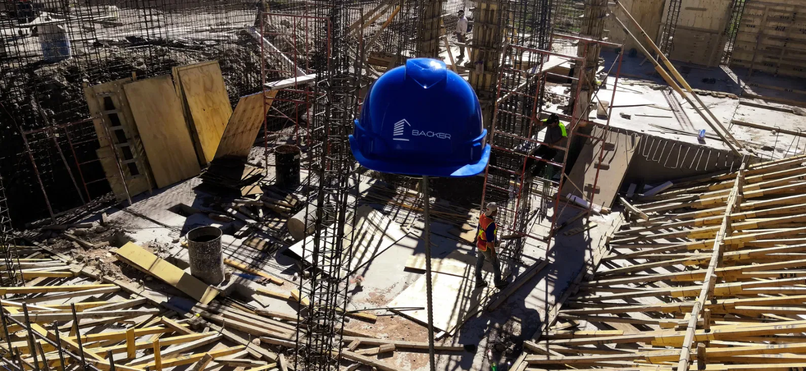 Los Pilares de la Calidad Constructiva: Nuestro Compromiso con la Excelencia 3 La mejor Construccion Backer Developments