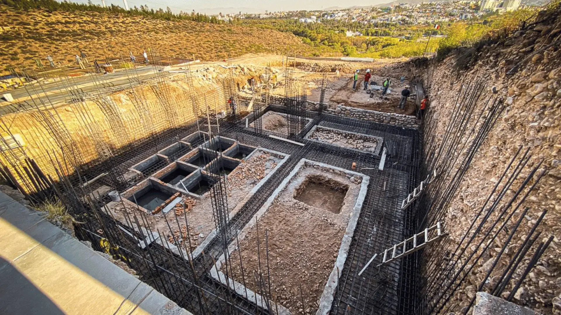 Avance de Obra – Armado Cimentación - Construcción de calidad – Unique Living Torre de departamentos en Villa Magna San Luis Potosí – UniqueLiving.mx, proyecto de Backer Developments